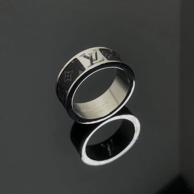 LV Ring 03lyr74